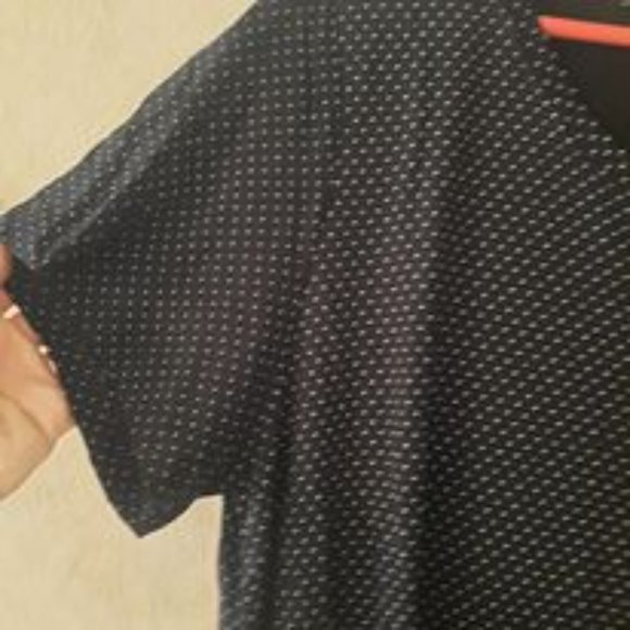 Gap Polka Dotted Tee  *BOGO* - Picture 3 of 6